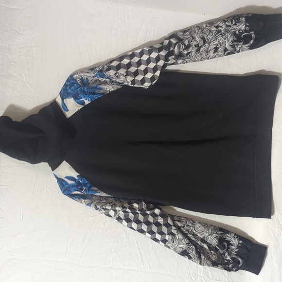 Men's Size M Versace Jeans Blue and White Baroque Style Zip Up Hooded Jacket - Picture 8 of 10